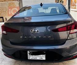 هیوندای ئەلەنترا